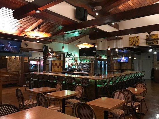 Lilikoi Bar and Grill